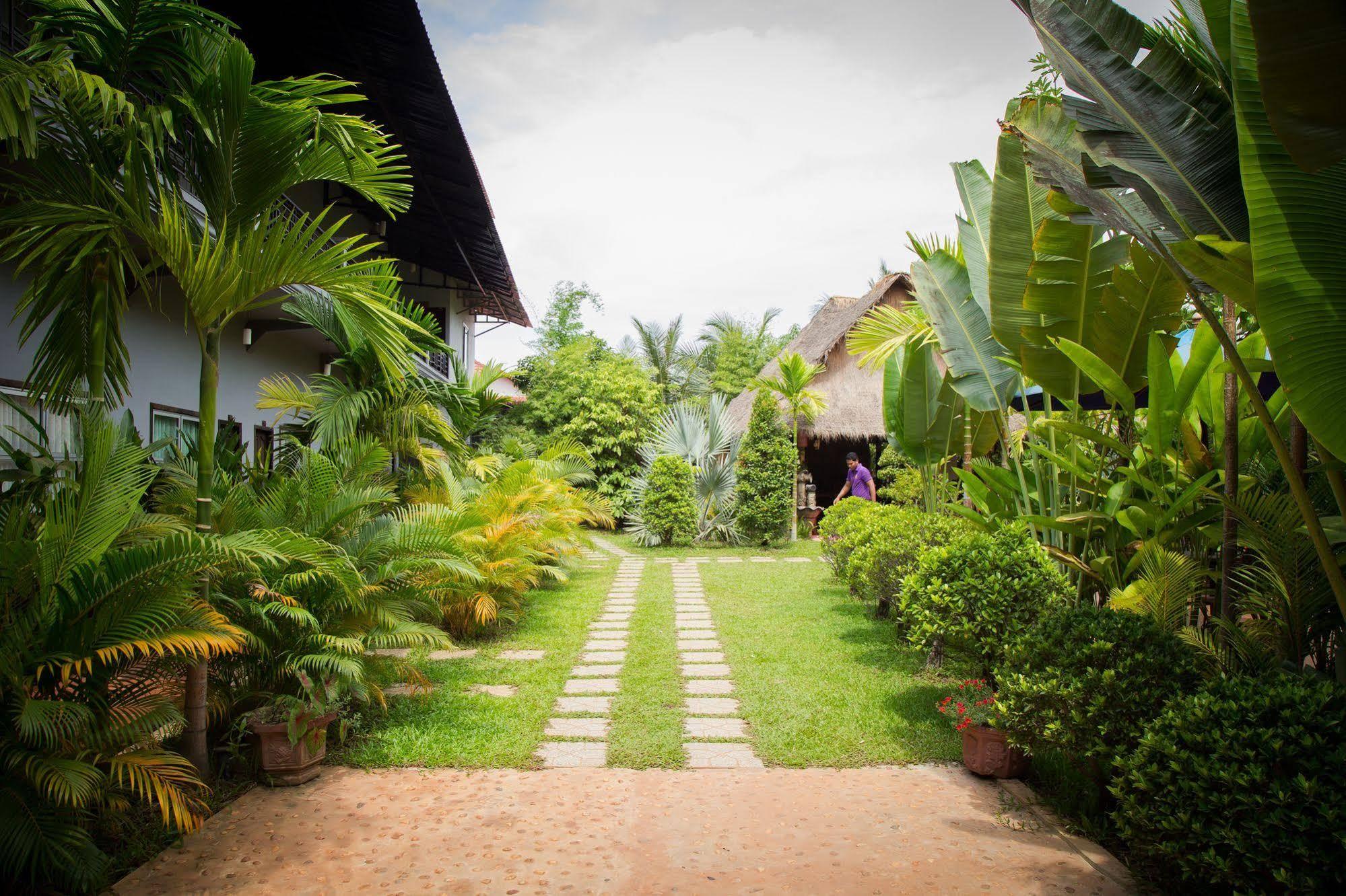Reveal Angkor Hotel Sziemreap Kültér fotó