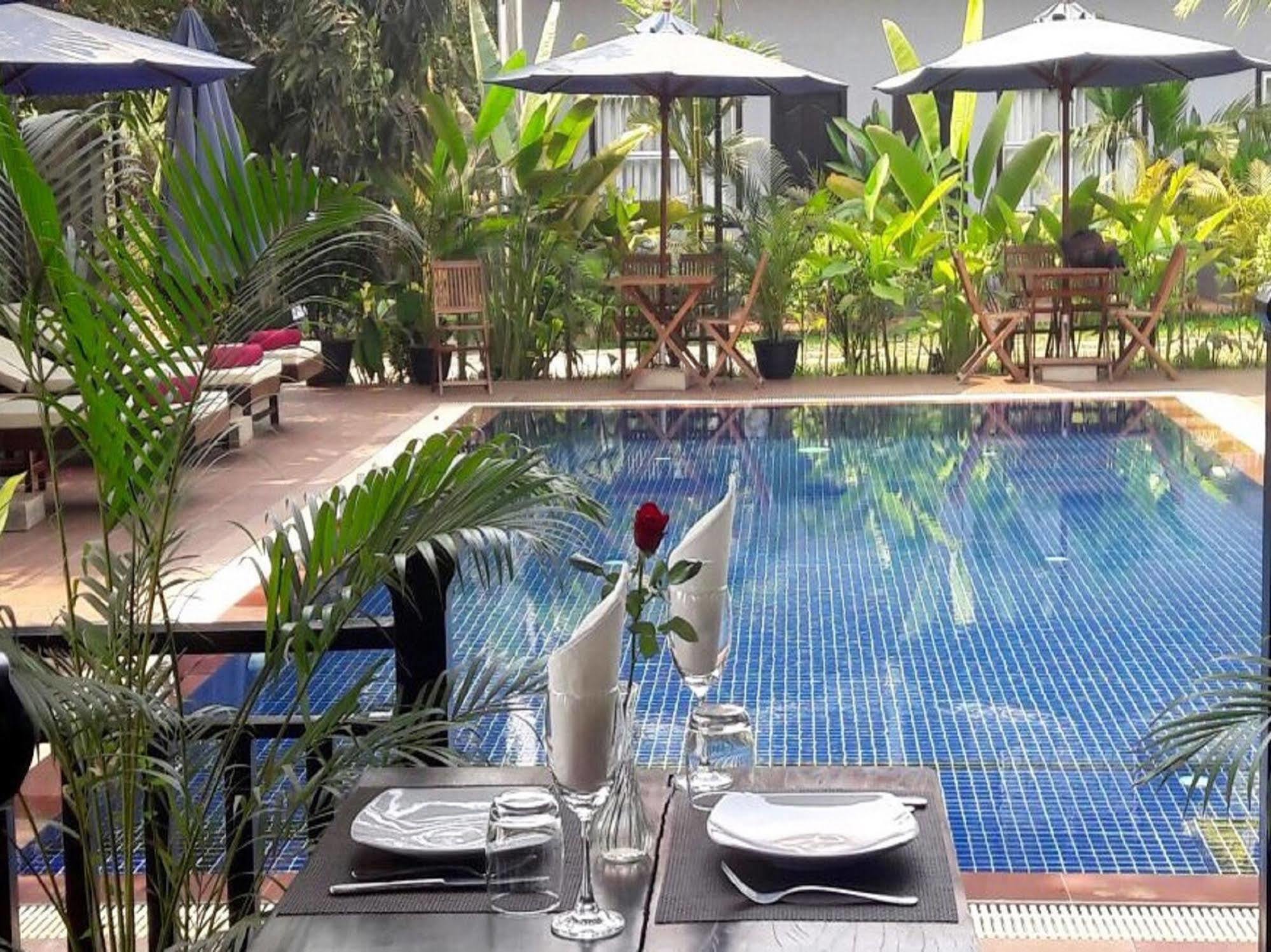 Reveal Angkor Hotel Sziemreap Kültér fotó