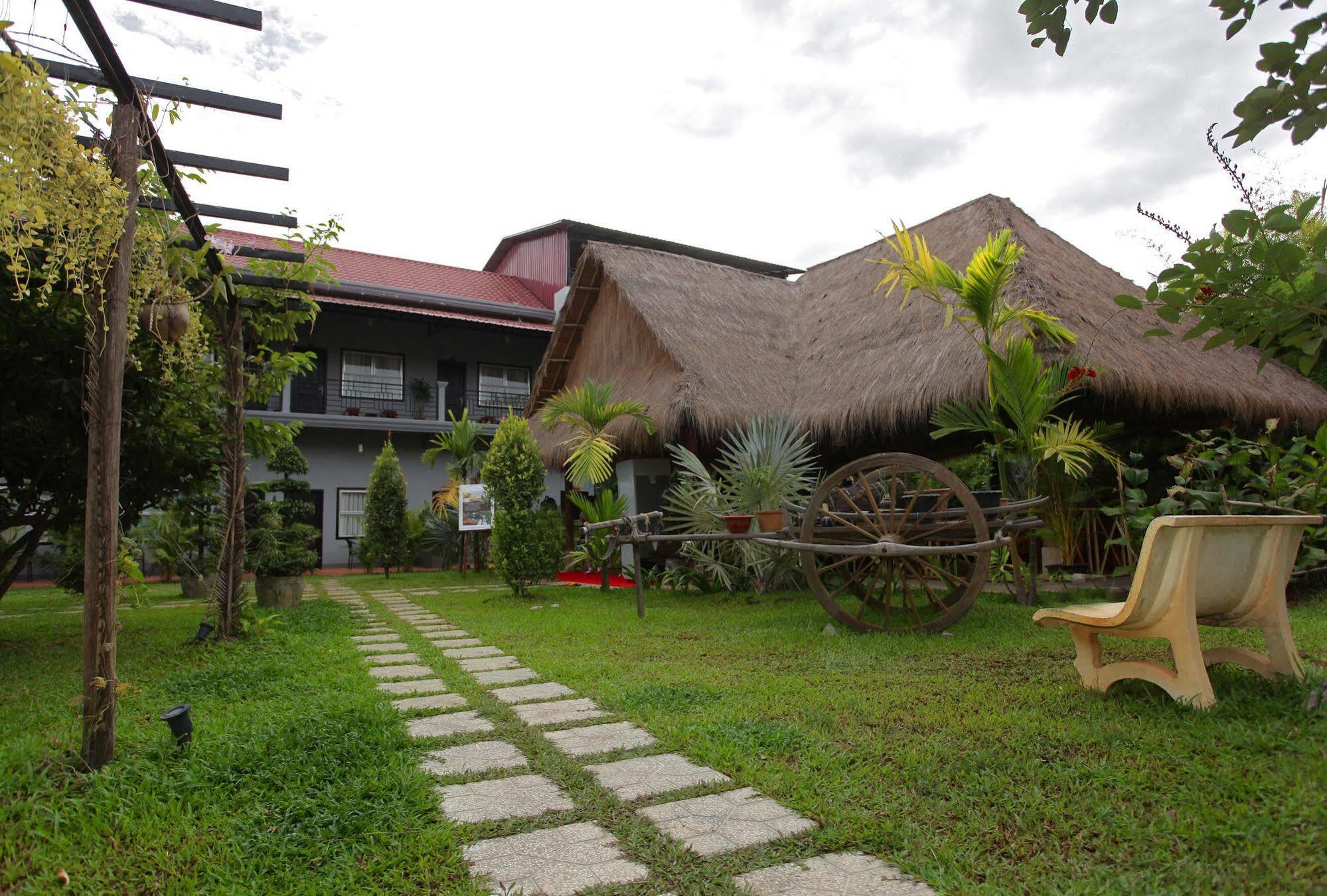 Reveal Angkor Hotel Sziemreap Kültér fotó